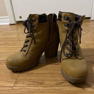 Fall boots from spring size 6.
